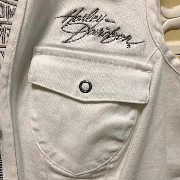 Women’s Harley Davison Denim Vest - Picture 4 of 6